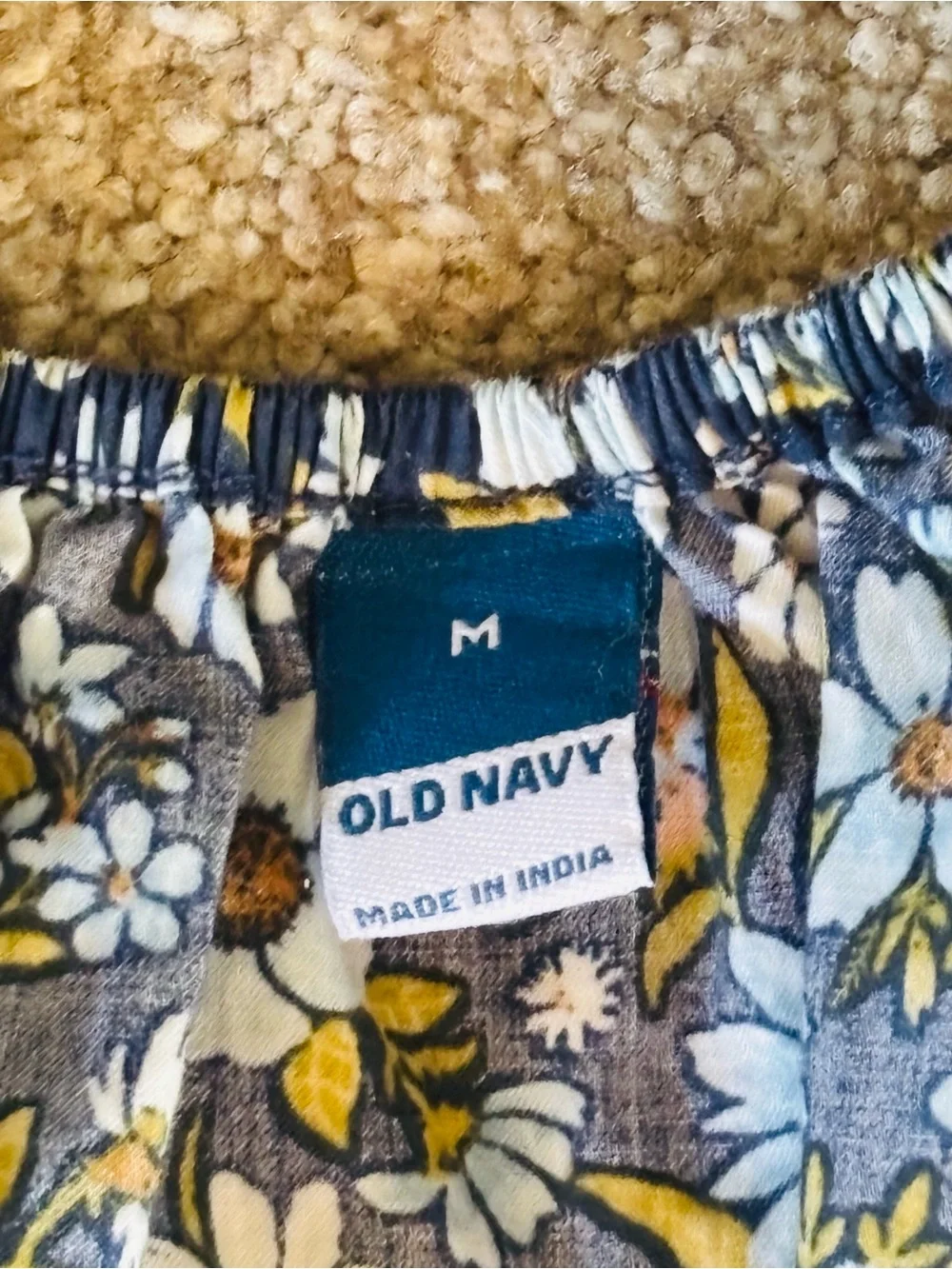 Old Navy Smocked Floral V-Neck Peplum Top - Navy Daisy